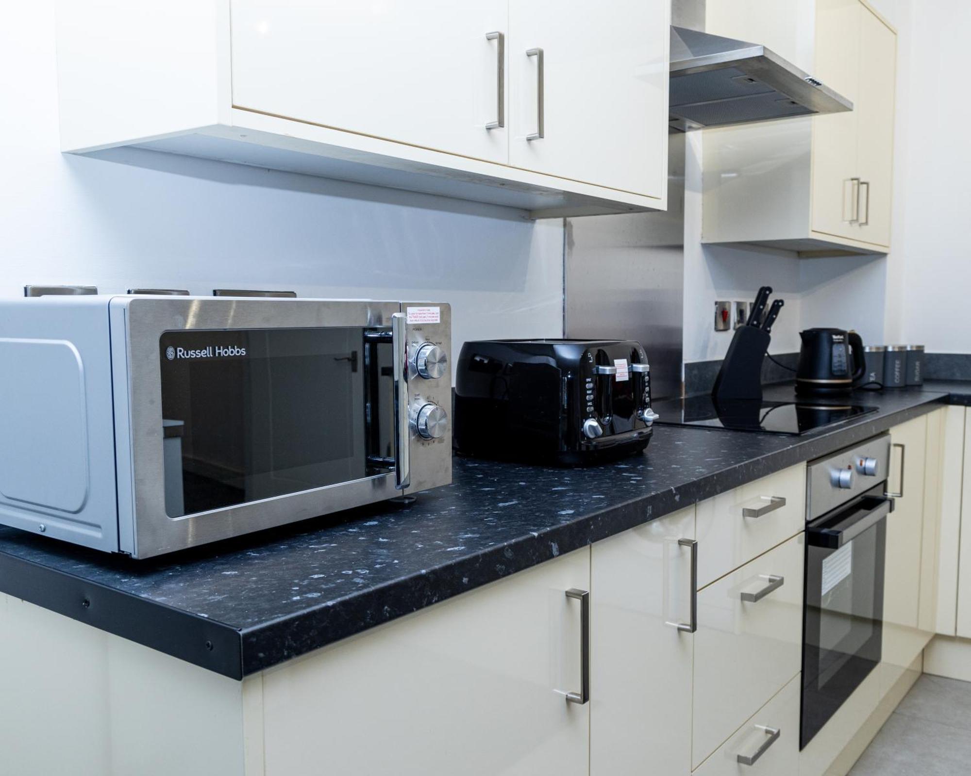 Spacious Ground Floor Apt Near Old Trafford Stadium Manchester Exterior photo